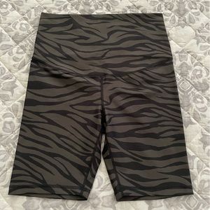 Old Navy Maternity Bike Short - Small